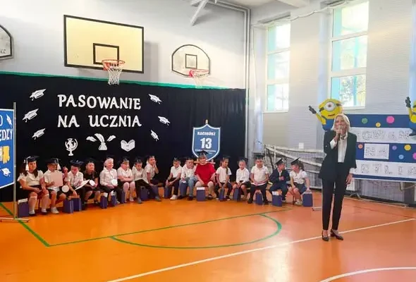 Pasowanie na Ucznia i Świetlika w Szkole Podstawowej nr 13 w Raciborzu
