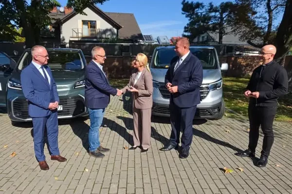 Powiat raciborski: dwa nowe mikrobusy dla osób z niepełnosprawnościami
