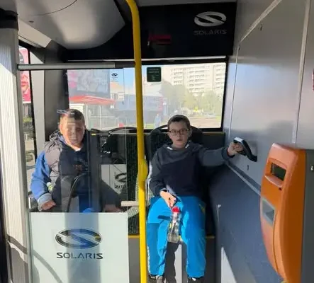 Uczniowie z Raciborza zamienili klasę na autobus. Nietypowa lekcja bezpieczeństwa