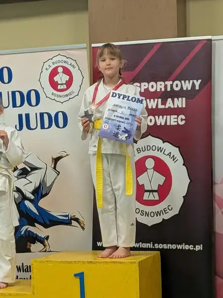 18 młodych judoków KS Judo Kornowac z 19 medalami w Sosnowcu