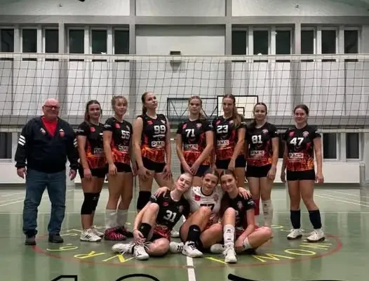 Kadetki przegrywają z MOSiR Łaziska Górne 1:3, ale nie składają broni
