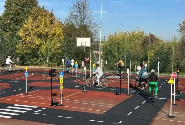 Dzień Aktywności Sportowej w Rudniku – dmuchańce, rowery i bezpieczeństwo
