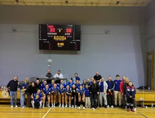 Zwycięstwo 30:38! Drużyna z Pietrowic Wielkich wygrywa mecz