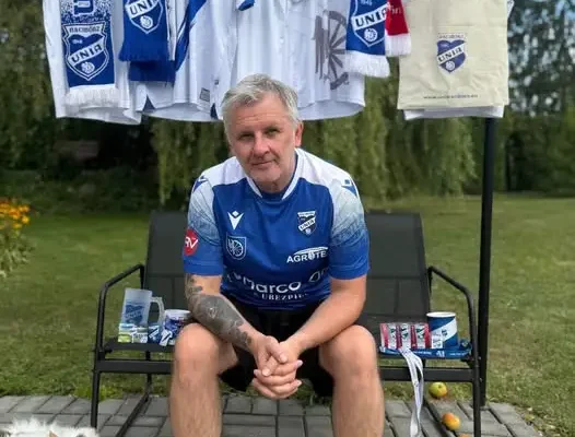 Jarek Stępkowski – kibic, który wspiera Unię Racibórz nie tylko z trybun