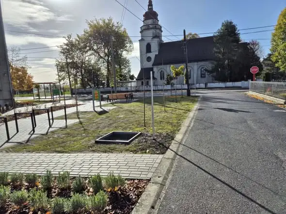 Bojanów z nową przestrzenią publiczną – zakończono inwestycję wartą blisko 100 tys. zł