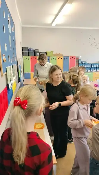 Klasa 2b poznaje tajemnice chleba – projektowy piątek w szkole