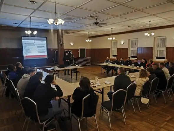 Powszechne Warsztaty Ochrony Ludności w OSP Pietrowice Wielkie – certyfikaty i apteczki dla uczestników