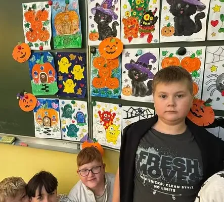 Racibórz: jesienne prace plastyczne uczniów klasy 3C ze Szkoły Podstawowej nr 13